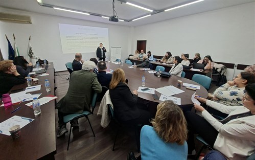 8df 5195f -d 4db -43fa -acb 2-2385e 0f 3c 36e